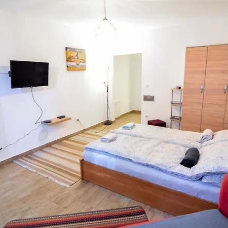 Apartment Breezy *